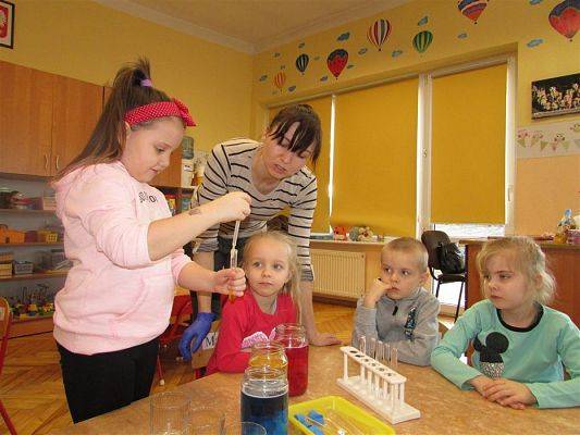 Grafika #13: 12.02.2019 Eksperymentujemy - eksplozja barw