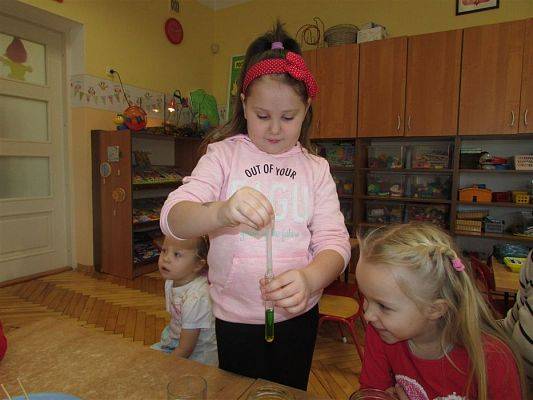 Grafika #15: 12.02.2019 Eksperymentujemy - eksplozja barw