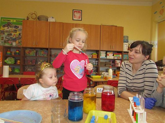 Grafika #21: 12.02.2019 Eksperymentujemy - eksplozja barw