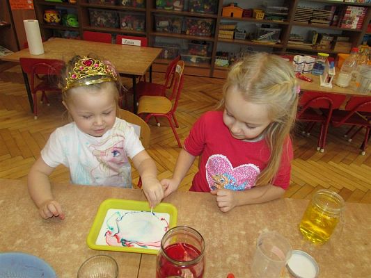 Grafika #28: 12.02.2019 Eksperymentujemy - eksplozja barw