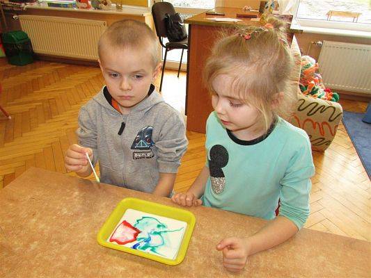 Grafika #29: 12.02.2019 Eksperymentujemy - eksplozja barw