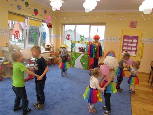 Grafika #5: 11.02.2019 W tanecznym rytmie witamy ferie!