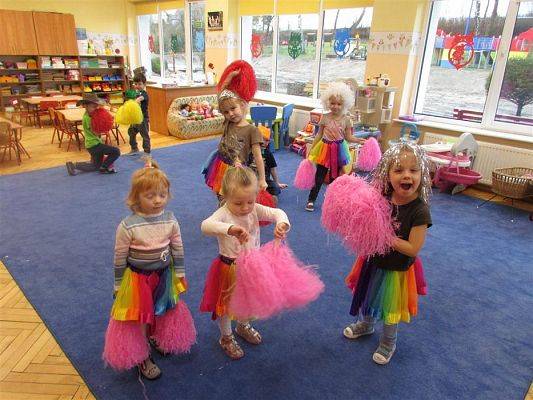 Grafika #18: 11.02.2019 W tanecznym rytmie witamy ferie!