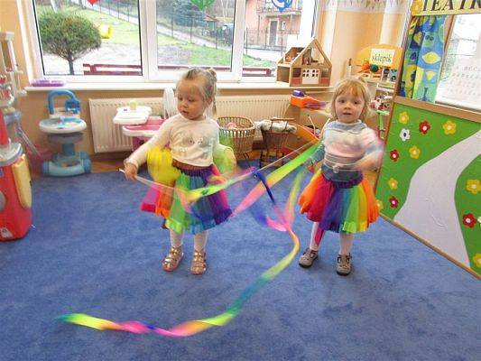 Grafika #20: 11.02.2019 W tanecznym rytmie witamy ferie!