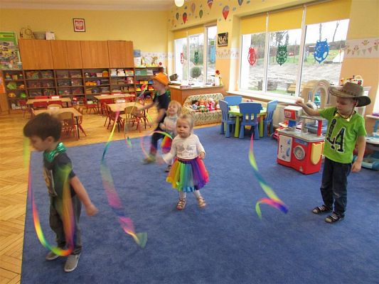 Grafika #22: 11.02.2019 W tanecznym rytmie witamy ferie!