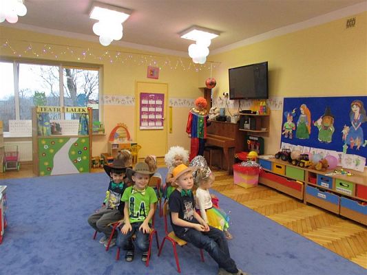 Grafika #33: 11.02.2019 W tanecznym rytmie witamy ferie!