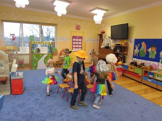 Grafika #34: 11.02.2019 W tanecznym rytmie witamy ferie!