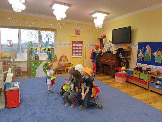 Grafika #36: 11.02.2019 W tanecznym rytmie witamy ferie!