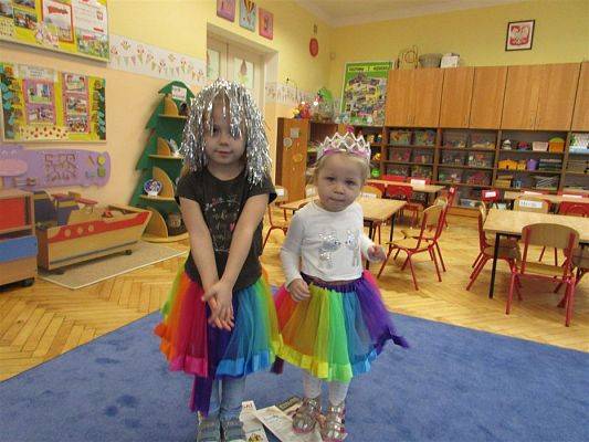 Grafika #42: 11.02.2019 W tanecznym rytmie witamy ferie!