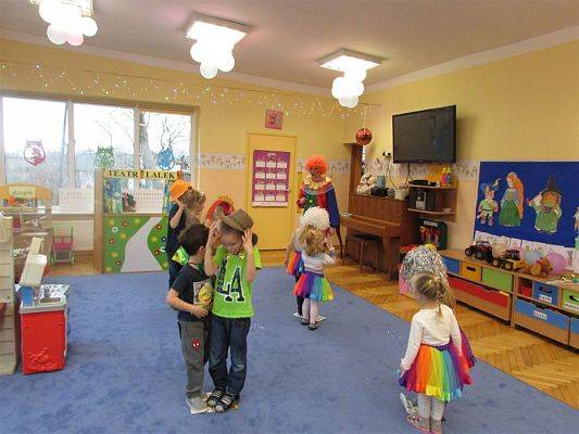 Grafika #44: 11.02.2019 W tanecznym rytmie witamy ferie!