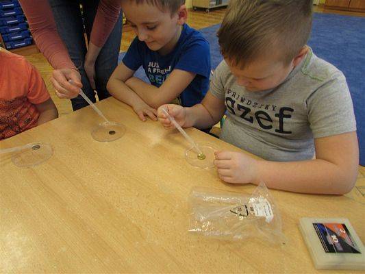 Grafika #27: Fotorelacja z Klubu Małego Odkrywcy