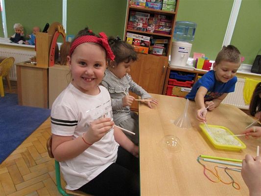 Grafika #32: Fotorelacja z Klubu Małego Odkrywcy