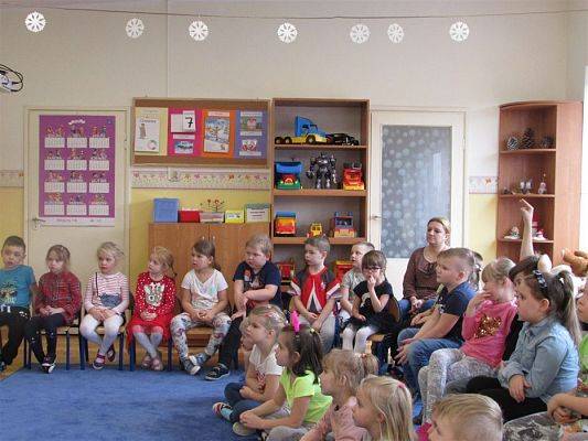 Grafika #8: 08.02.2019 Spotkanie z panią policjantką