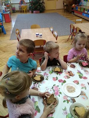 Grafika #21: Tajemnica ciasteczek- Pieczemy ciasteczka na Dzień Babci i Dziadka