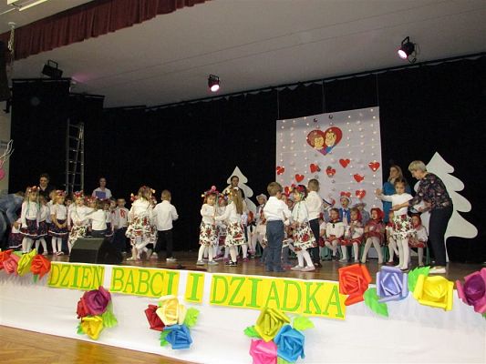 Grafika #16: 22.01.2019 Dzień Babci i Dziadka