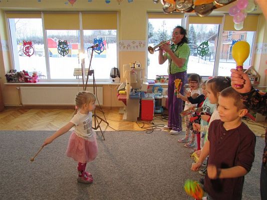 Grafika #75: 21.01.2019 Występy cyrkowców w przedszkolu