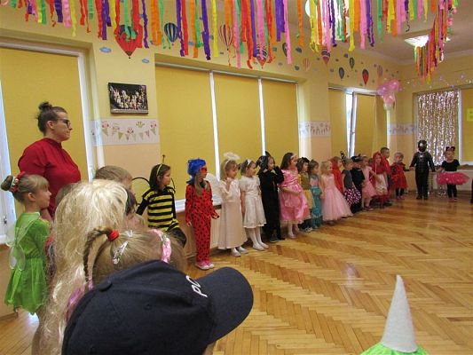 Grafika #6: 18.01.2019 Zabawa karnawałowa z Mikołajem