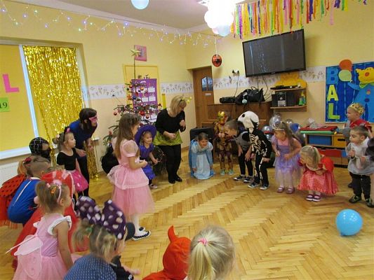 Grafika #8: 18.01.2019 Zabawa karnawałowa z Mikołajem