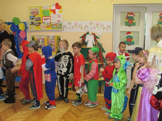 Grafika #10: 18.01.2019 Zabawa karnawałowa z Mikołajem