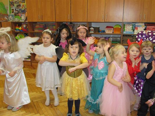 Grafika #11: 18.01.2019 Zabawa karnawałowa z Mikołajem