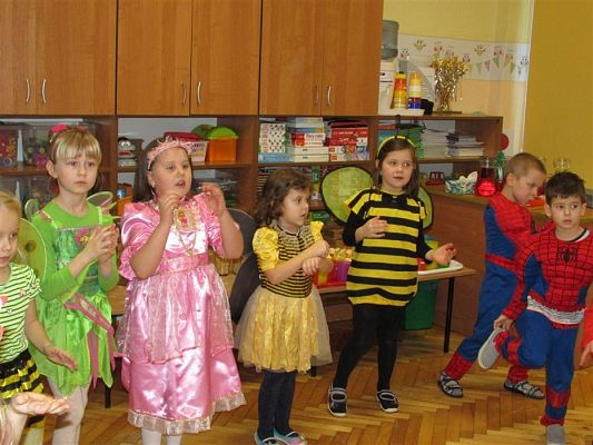 Grafika #36: 18.01.2019 Zabawa karnawałowa z Mikołajem