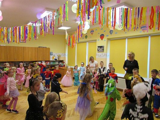 Grafika #39: 18.01.2019 Zabawa karnawałowa z Mikołajem