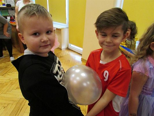 Grafika #50: 18.01.2019 Zabawa karnawałowa z Mikołajem