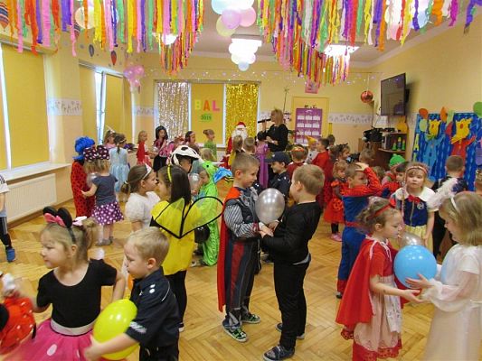 Grafika #53: 18.01.2019 Zabawa karnawałowa z Mikołajem