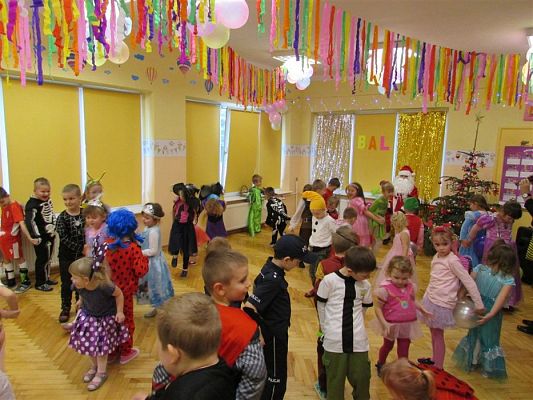 Grafika #59: 18.01.2019 Zabawa karnawałowa z Mikołajem
