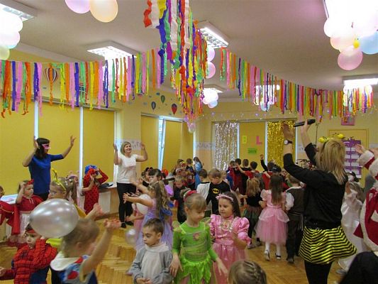 Grafika #74: 18.01.2019 Zabawa karnawałowa z Mikołajem