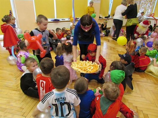 Grafika #77: 18.01.2019 Zabawa karnawałowa z Mikołajem