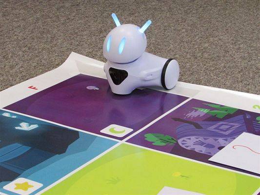 Grafika #5: 04.01.2019 Zajęcia z kodowania z robotem edukacyjnym