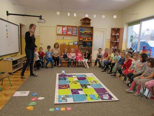 Grafika #6: 04.01.2019 Zajęcia z kodowania z robotem edukacyjnym