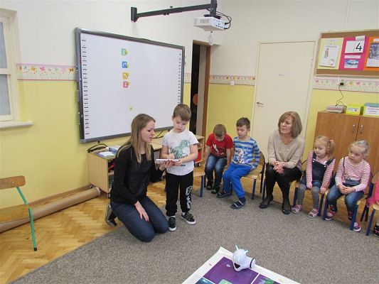 Grafika #9: 04.01.2019 Zajęcia z kodowania z robotem edukacyjnym