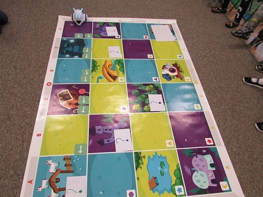 Grafika #10: 04.01.2019 Zajęcia z kodowania z robotem edukacyjnym