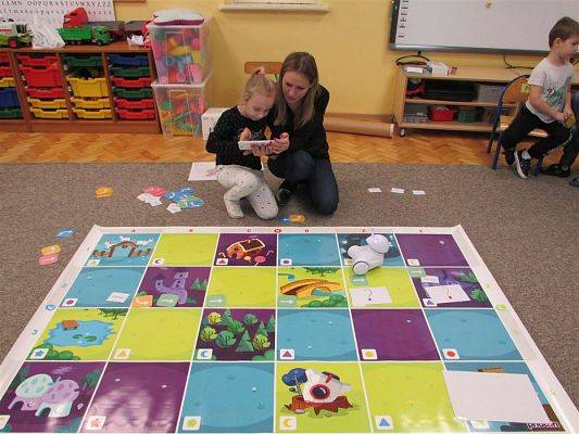 Grafika #16: 04.01.2019 Zajęcia z kodowania z robotem edukacyjnym