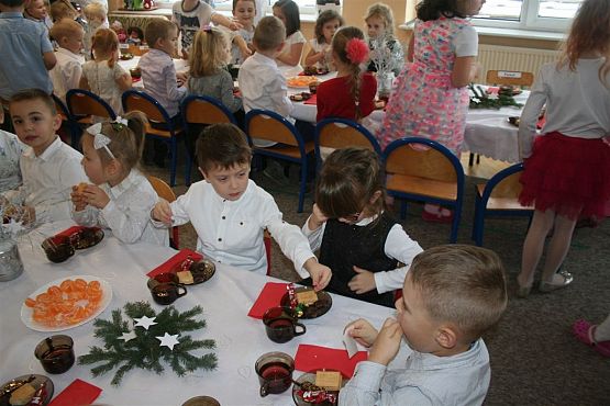 Grafika #17: 21.12.2018 Wigilia w przedszkolu