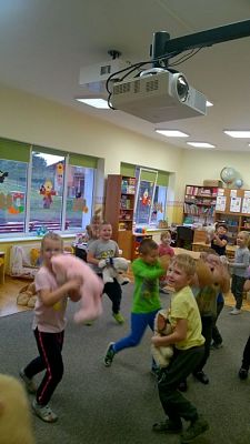 Grafika #5: Światowy Dzień Pluszowego Misia