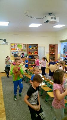 Grafika #6: Światowy Dzień Pluszowego Misia