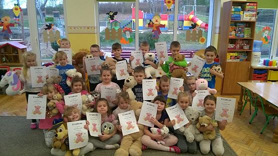 Grafika #7: Światowy Dzień Pluszowego Misia