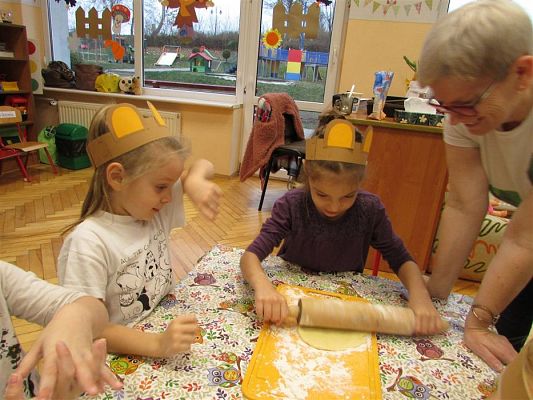 Grafika #18: Światowy Dzień Pluszowego Misia