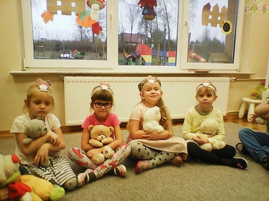 Grafika #71: Światowy Dzień Pluszowego Misia