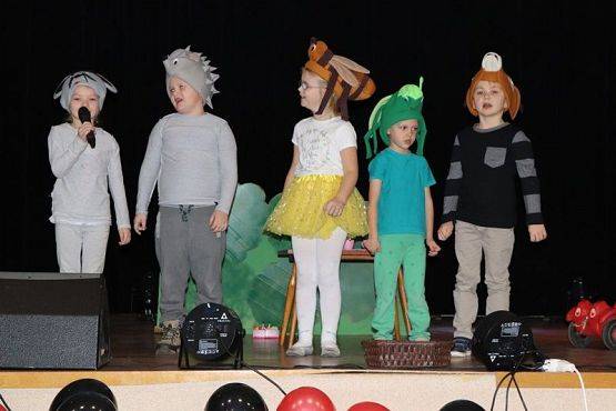 Grafika #7: 19.11.2018 Występ dzieci z gr.III na Konferencji "Stop przemocy"