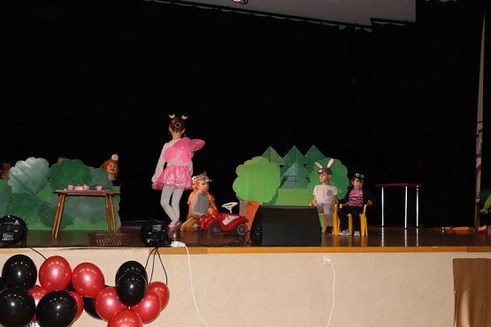 Grafika #16: 19.11.2018 Występ dzieci z gr.III na Konferencji "Stop przemocy"