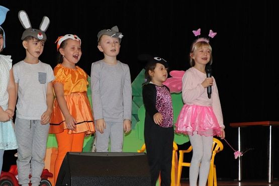 Grafika #20: 19.11.2018 Występ dzieci z gr.III na Konferencji "Stop przemocy"