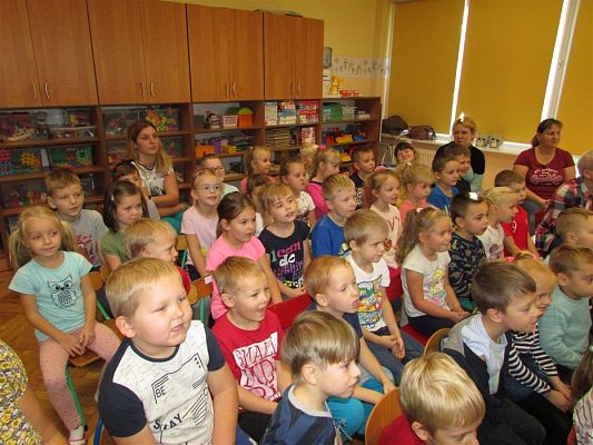 Grafika #2: 24.10.2018 "Lulek i Pulek w teatrze"