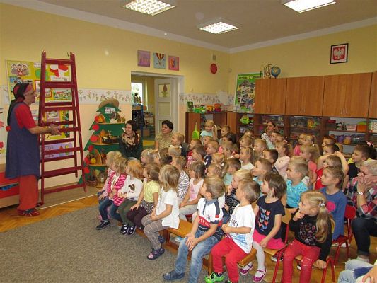 Grafika #4: 24.10.2018 "Lulek i Pulek w teatrze"