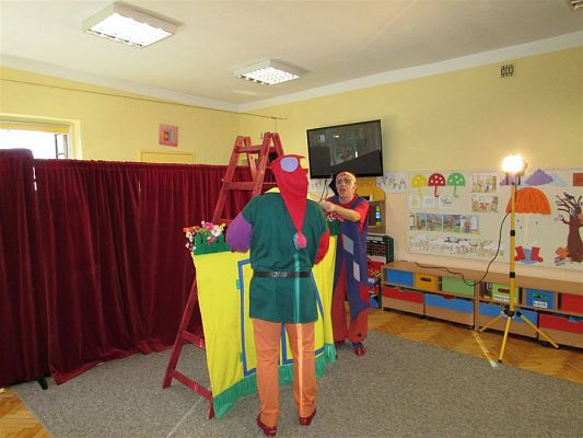 Grafika #5: 24.10.2018 "Lulek i Pulek w teatrze"