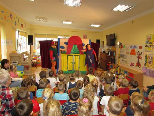Grafika #10: 24.10.2018 "Lulek i Pulek w teatrze"