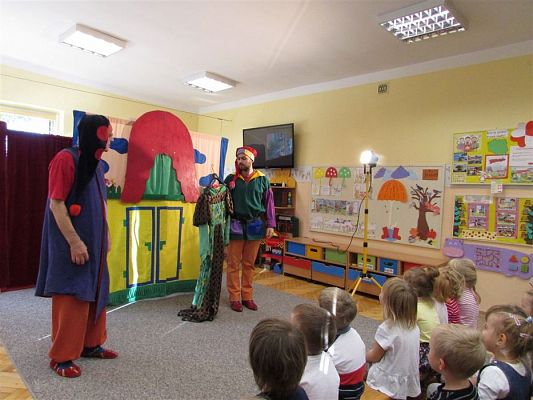 Grafika #14: 24.10.2018 "Lulek i Pulek w teatrze"